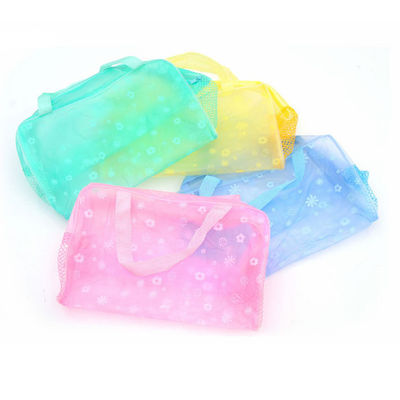 গুণমান  OEM Foldable PVC Cosmetic And Toiletry Bags Portable Makeup Bag With Zipper কারখানা